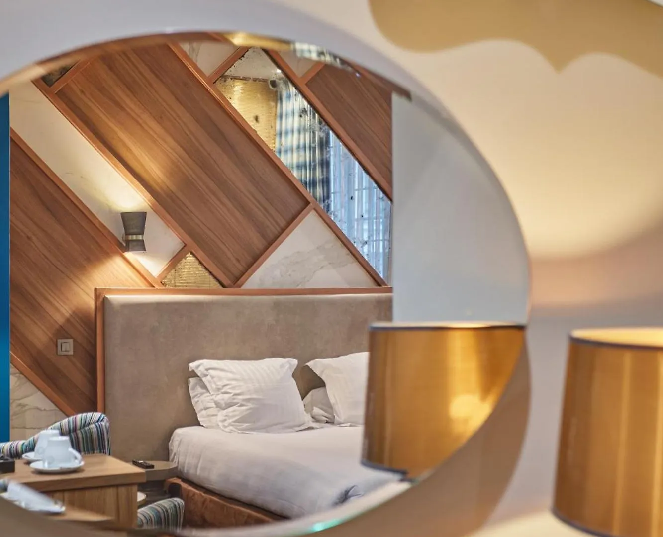 Le Robinet D'Or Paris Canal Saint Martin Hotel